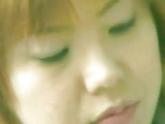 일본 여 고생 그녀의 그곳이 달콤한 핑크 핥 았 다음 다